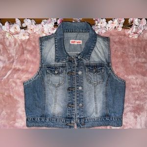 Jean Vest